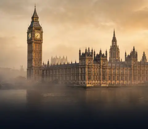 Big Ben and the Houses of Parliament beside the Thames, London